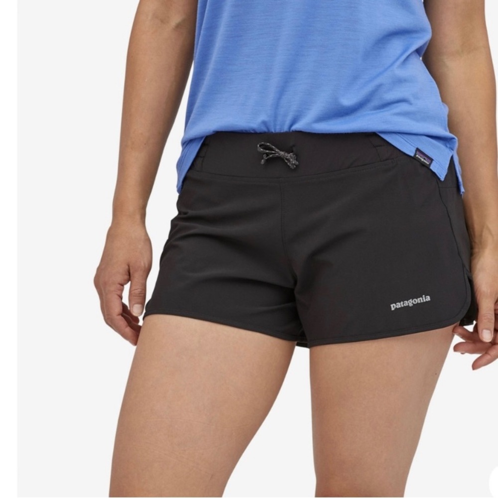 Patagonia black running shorts with liner